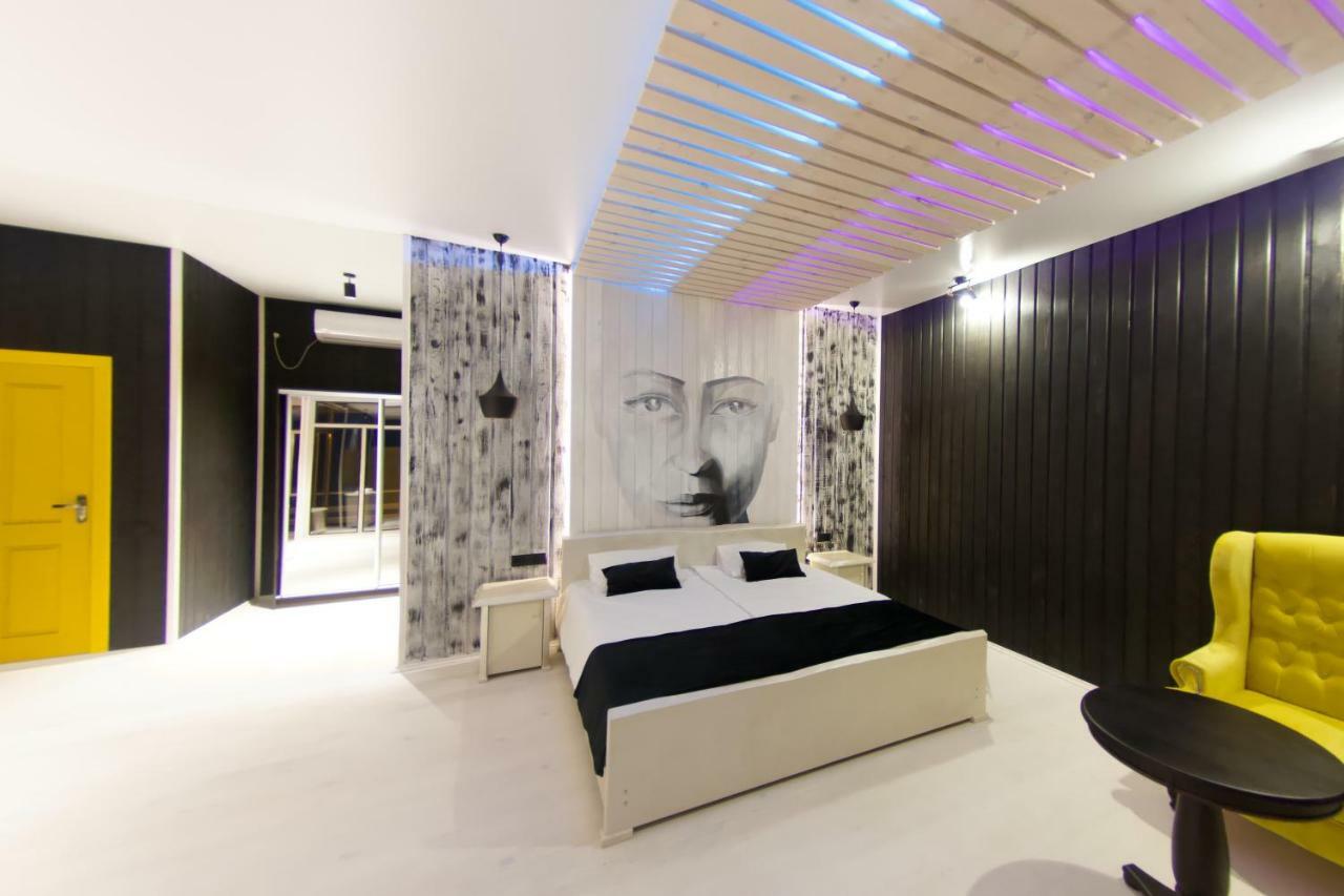Captain Black Hotel Pizunda Eksteriør bilde